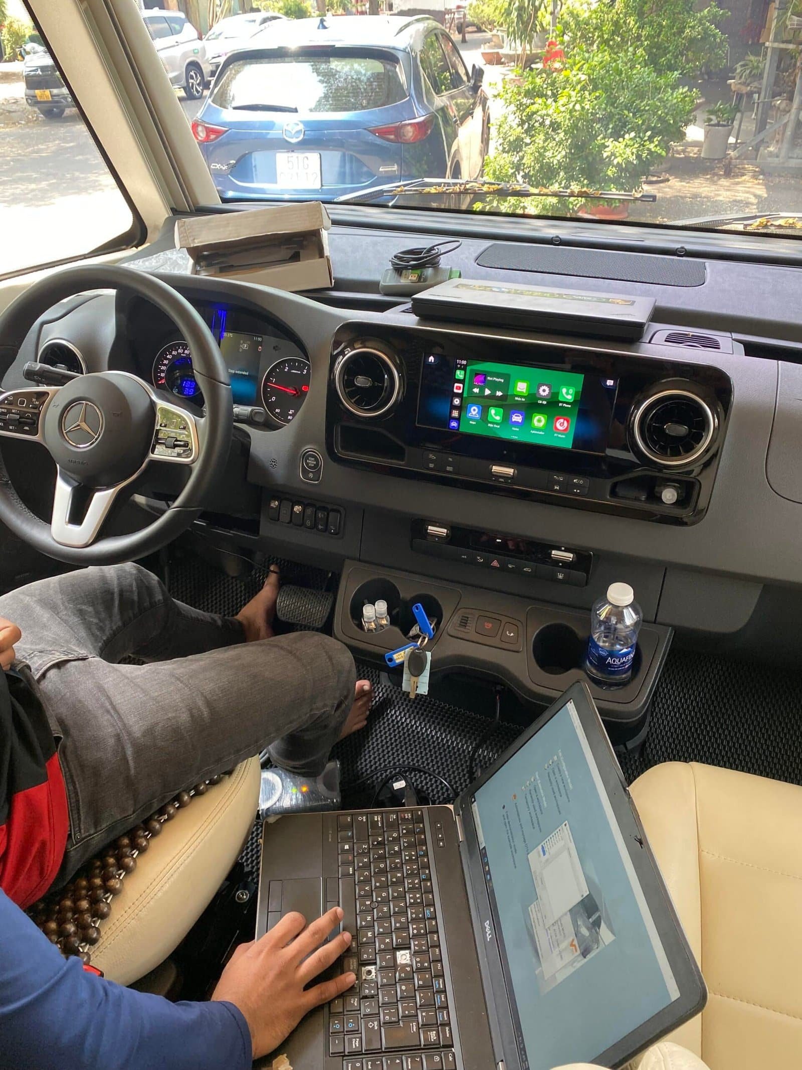 căt khí thải trên mercedes - benz