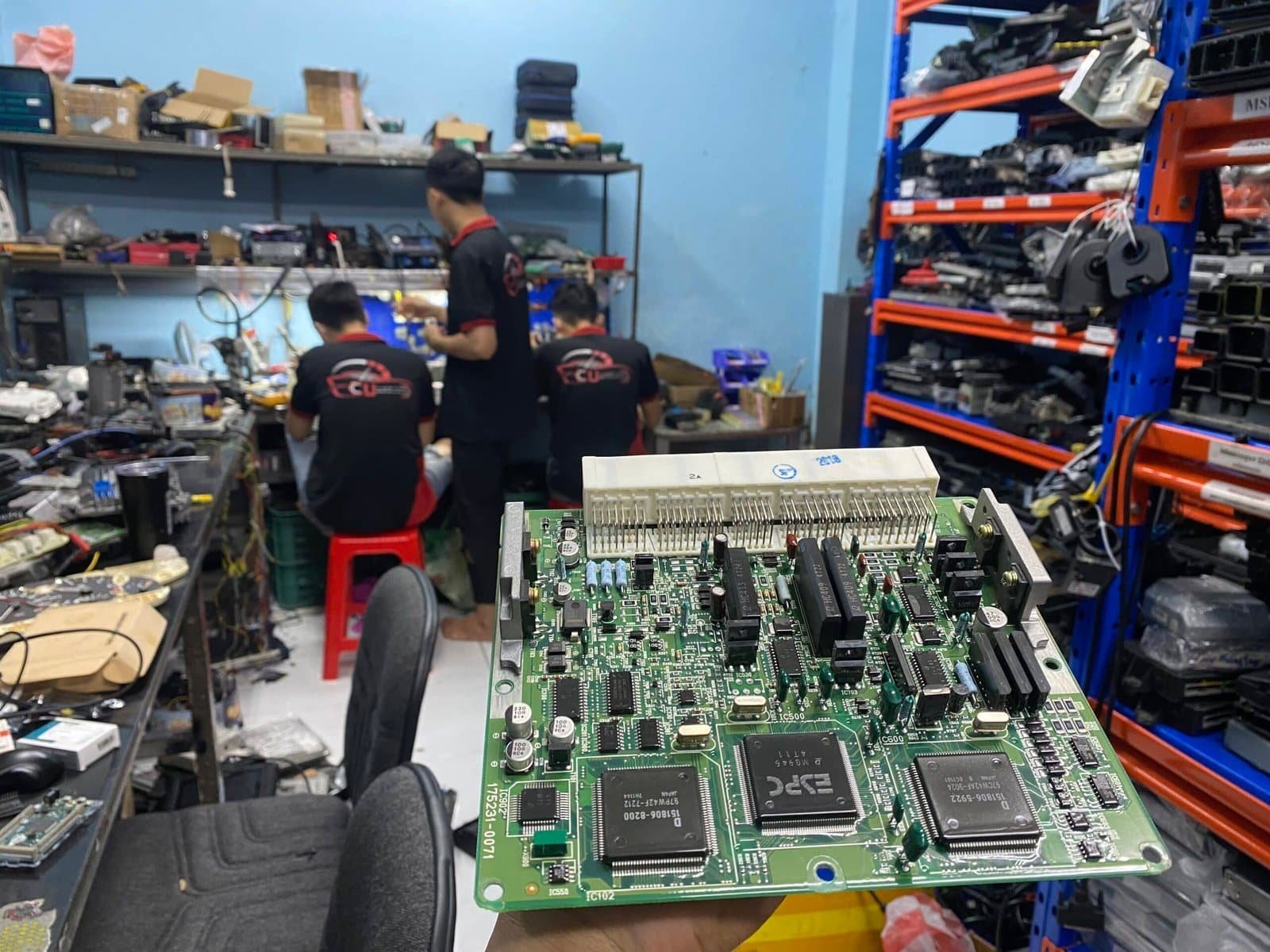 GARAGE Ô TÔ GẦN NHẤT - VES WORKSHOP CHUYÊN ĐIỆN VS ECU Ô TÔ