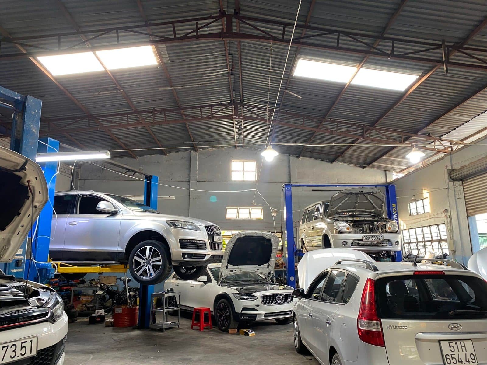 GARAGE VES CHUYÊN SỬA CHỮA XE VOLVO TẠI HỒ CHÍ MINH 3 GARAGE VES CHUYÊN SỬA CHỮA XE VOLVO TẠI HỒ CHÍ MINH