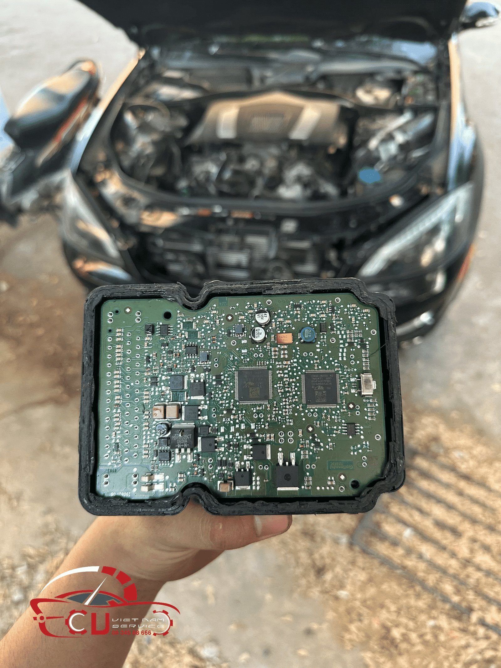 GARAGE VES-SỬA CHỮA HỆ THỐNG PHANH ABS CỦA XE Mercedes–Benz S550