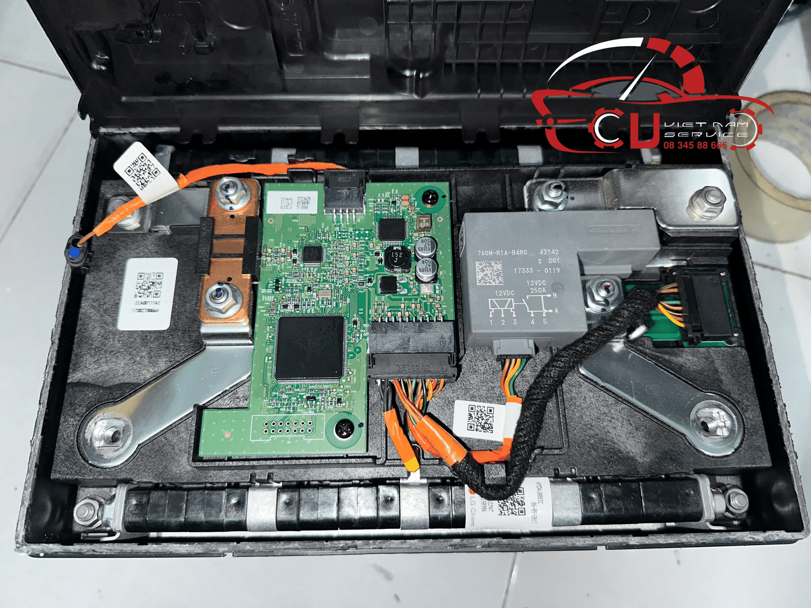 GARAGE VES CHUYÊN SỬA CHỮA ẮC QUY 12V PORSCHE (High Voltage Lithium Battery)