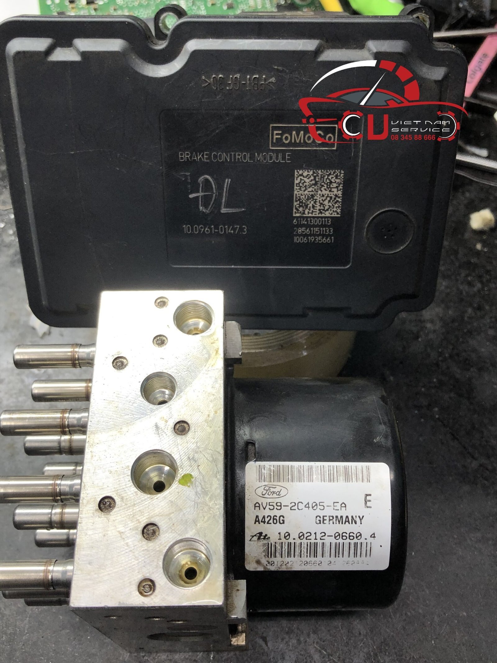 SỬA CHỮA PHANH ABS BỊ TẮC NGHẼN DẦU TẠI VES WORKSHOP