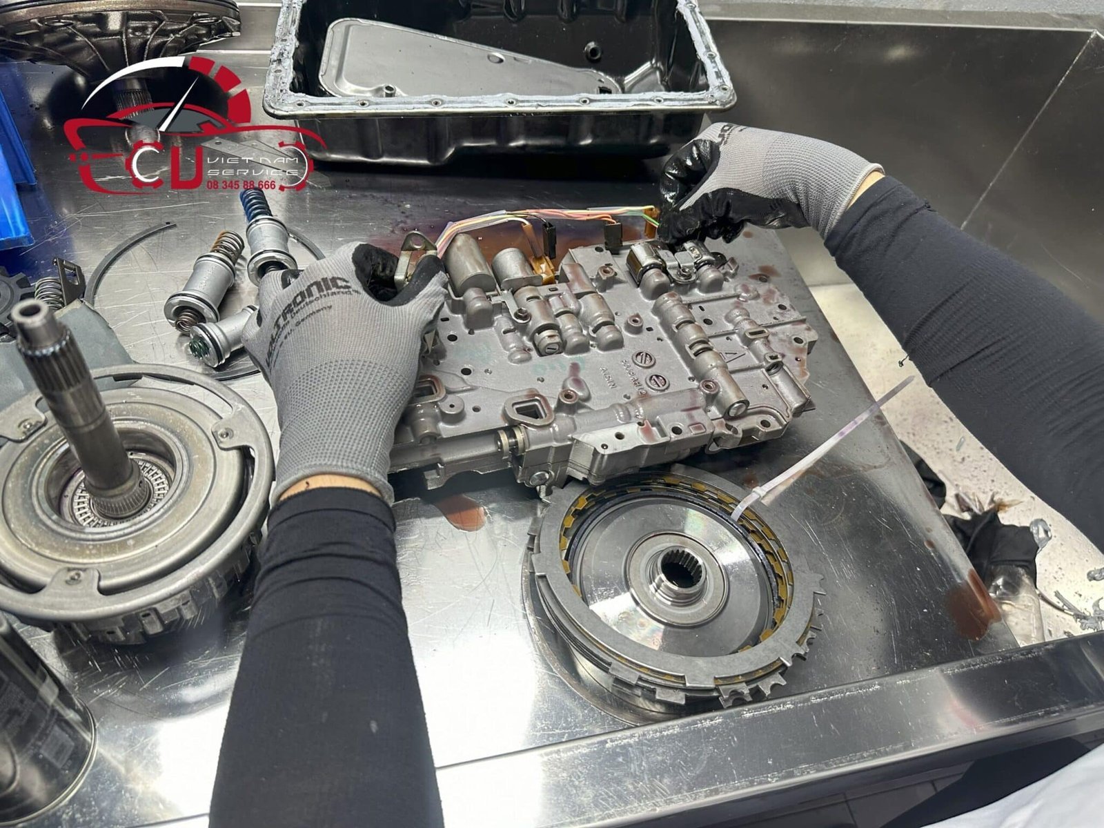 Garage đại tu hộp số tự động Ford đáng tin cậy TPHCM