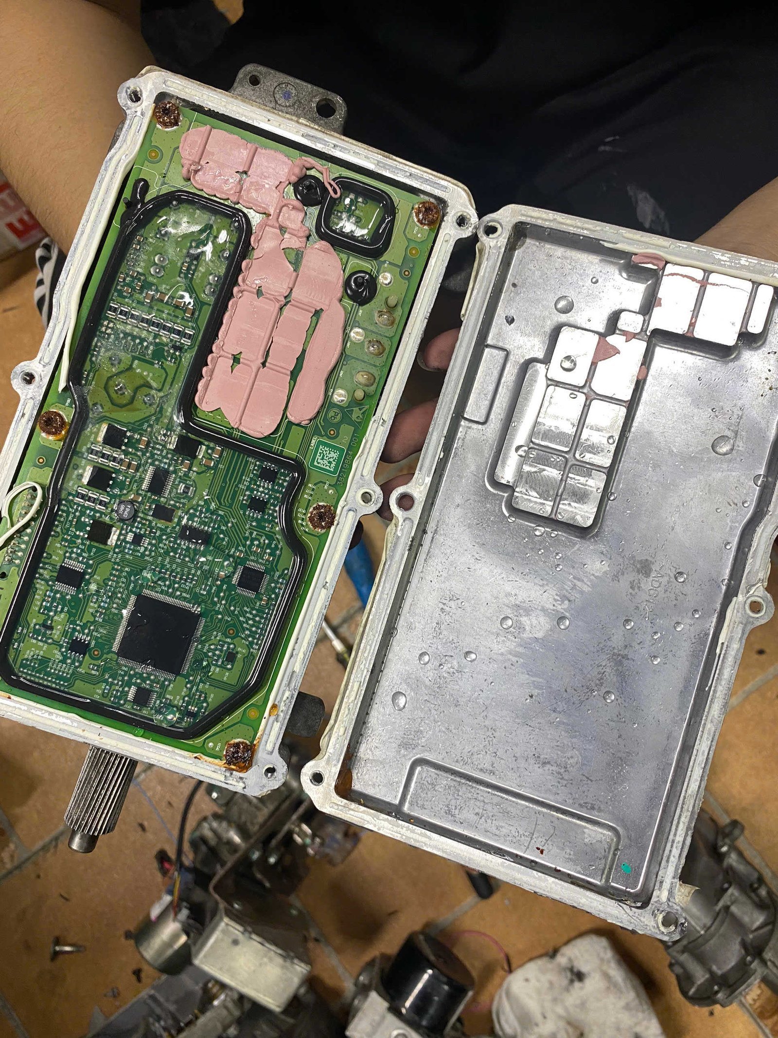 Kéo dài tuổi thọ của hệ thống lái, giảm thiểu nguy cơ hư hỏng đột ngột