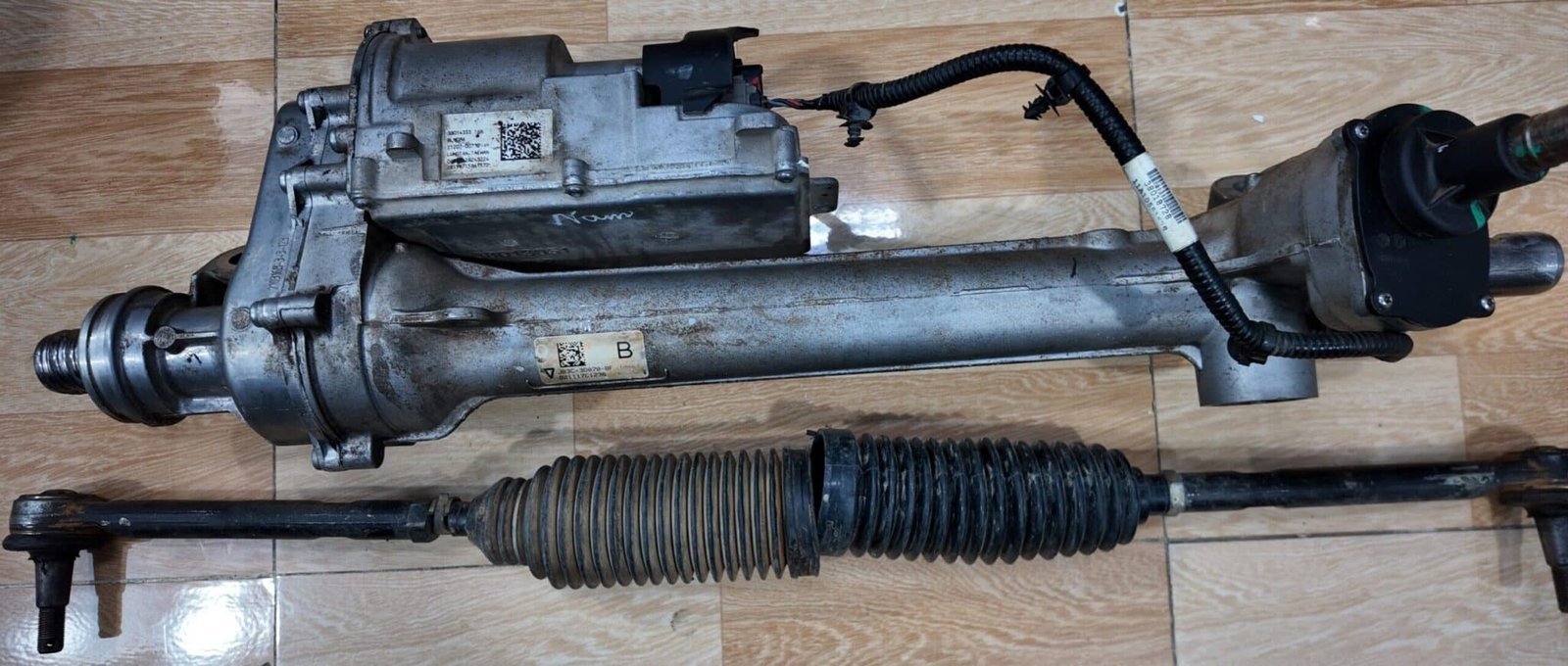 Dịch Vụ Sửa Chữa Thước Lái Điện Ford Everest Tại Ves Workshop – Giải Pháp An Toàn Và Chuyên Nghiệp