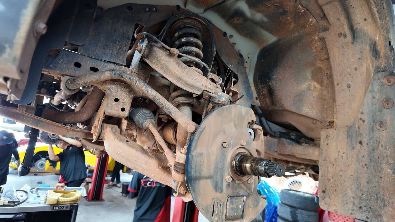 ĐẠI TU-BẢO DƯỠNG HỆ THỐNG GẦM CHEVROLET COLORADO