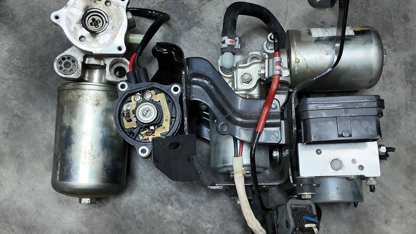 SỬA CHỮA-BẢO DƯỠNG CỤM BƠM ABS LEXUS TẠI VES WORKSHOP