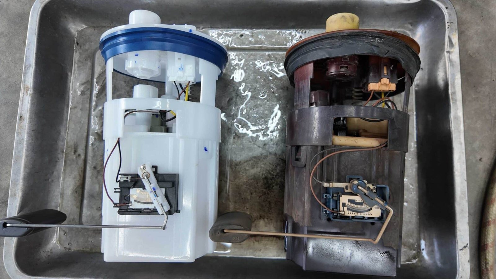 Trang Thiết Bị Hiện Đại và Phụ Tùng Chính Hãng