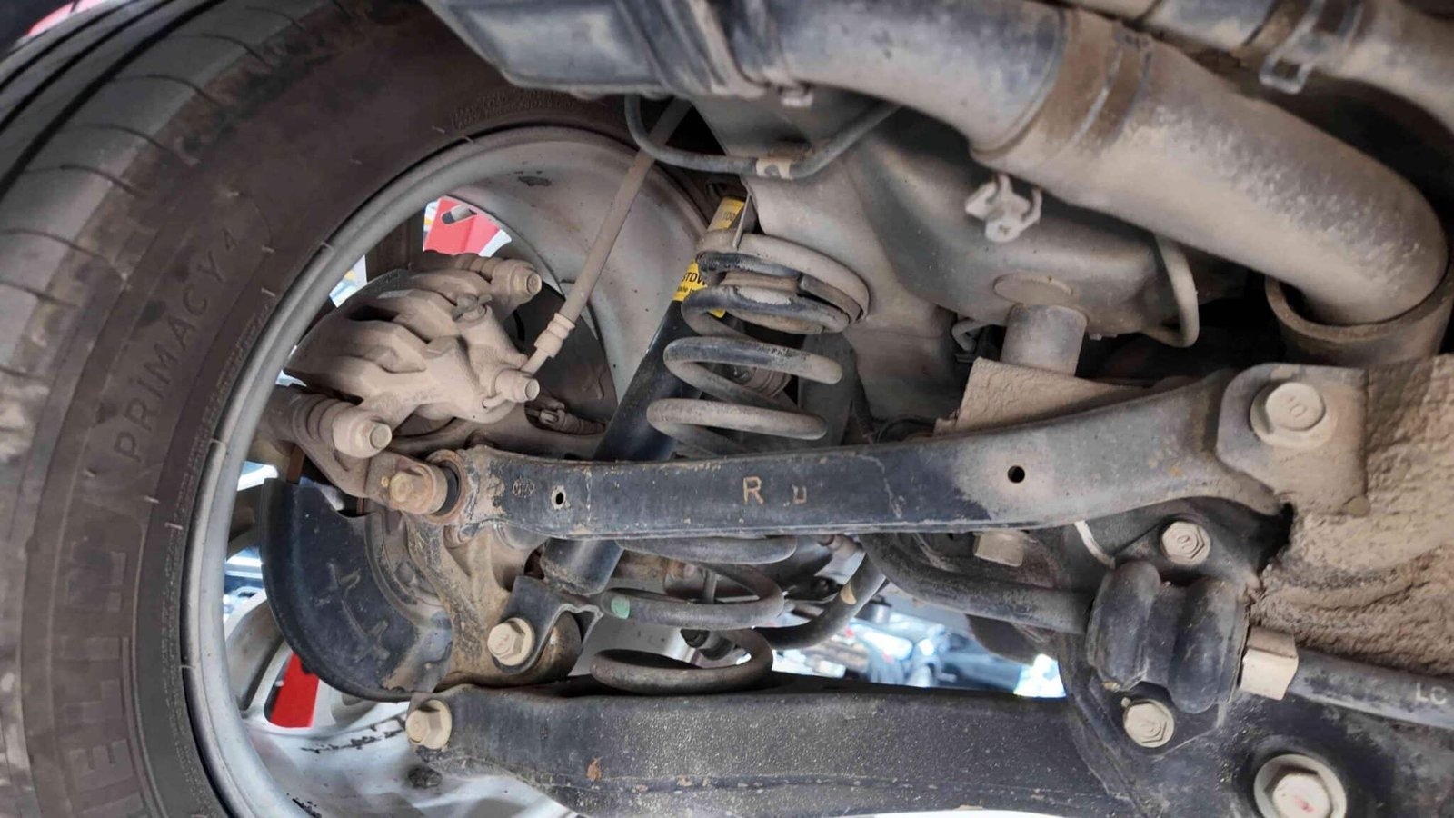 Tiếng Ồn Lạ Khi Di Chuyển