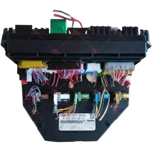 SAM MODULE ECU CONTROL UNIT MERCEDES-BENZ W204 C220 Mã phụ tùng ECU ECM  A 204 545 56 01 SAM MODULE ECU CONTROL UNIT MERCEDES-BENZ A 204 545 56 01 , A2045455601 A 204 545 60 01 , A2045456001 A 204 442 31 00 , A2044423100 A 204 902 30 00 , A2049023000